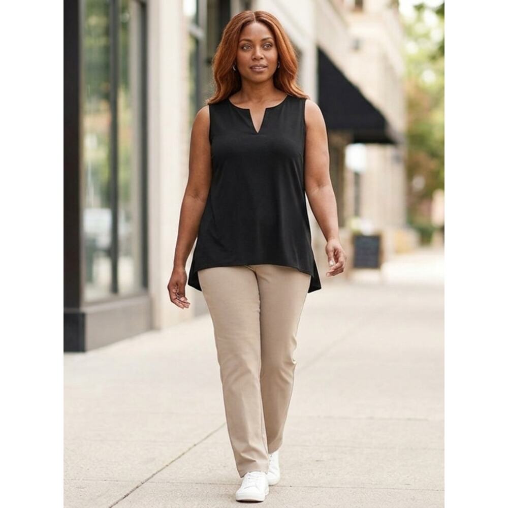 Carmen Marc Valvo Polyester Blend Black Lightweight Top Women Size M - Picture 11 of 11